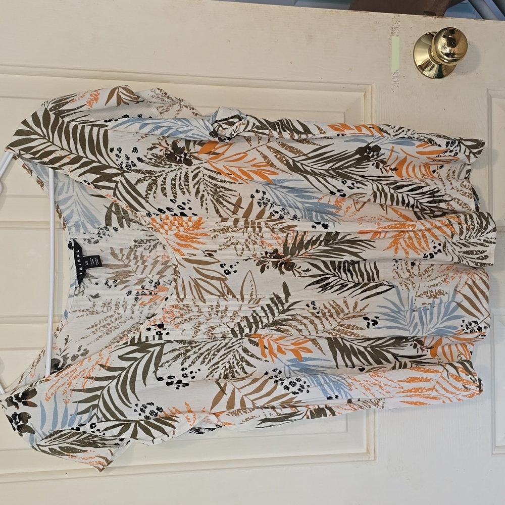 Loose fitting top